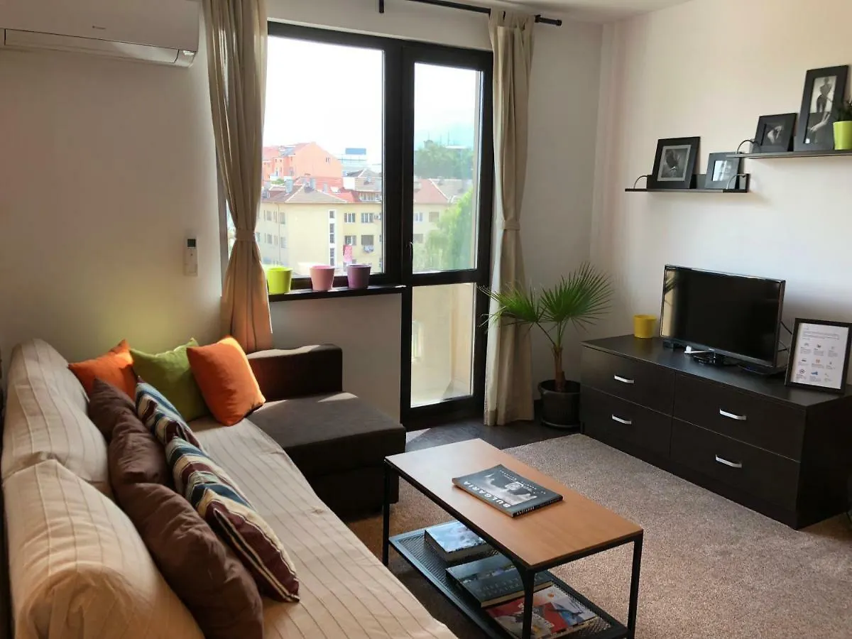 Golden Dome View Apartment Szófia